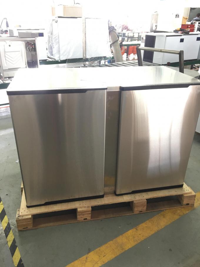 R134A Clear Square Ice Cube Maker هواء / ماء تبريد 27