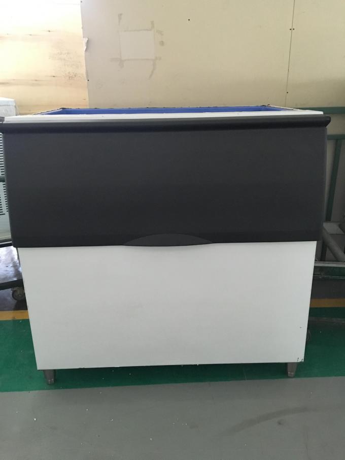 R134A Clear Square Ice Cube Maker هواء / ماء تبريد 29