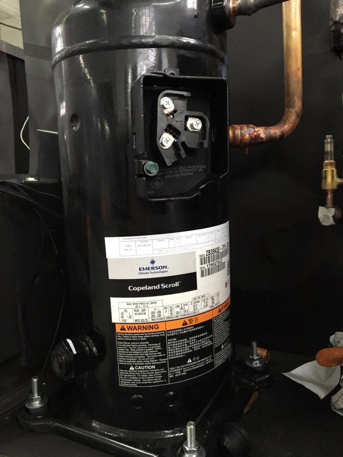 R134A Clear Square Ice Cube Maker هواء / ماء تبريد 32